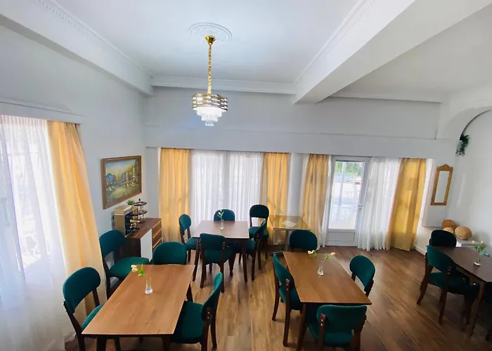 Hc Hotel & Suites