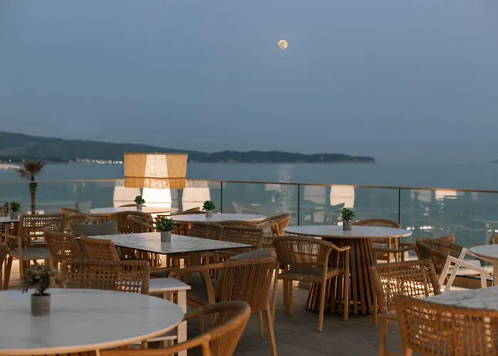 Acron Suites