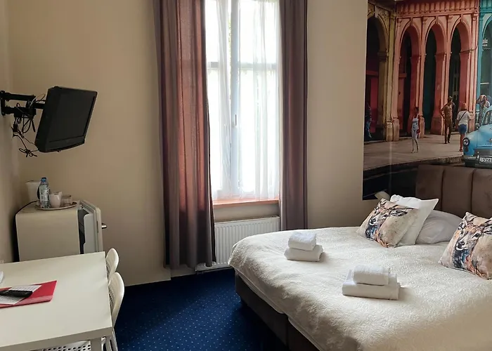 Hotel Bella