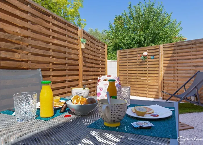 Appartement Jacuzzi Love Room Jacuzzi Puget-sur Argens