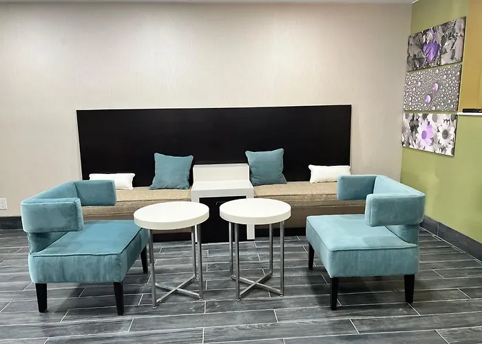 Sleep Inn & Suites Salina I-135