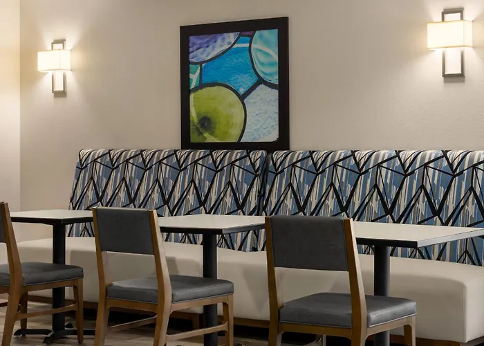 Holiday Inn Express & Suites Colorado Springs Central By Ihg