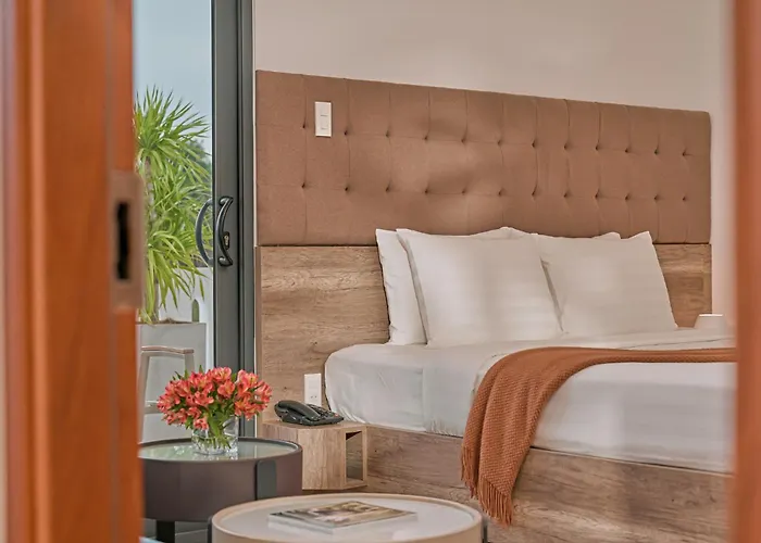 California Hotel
