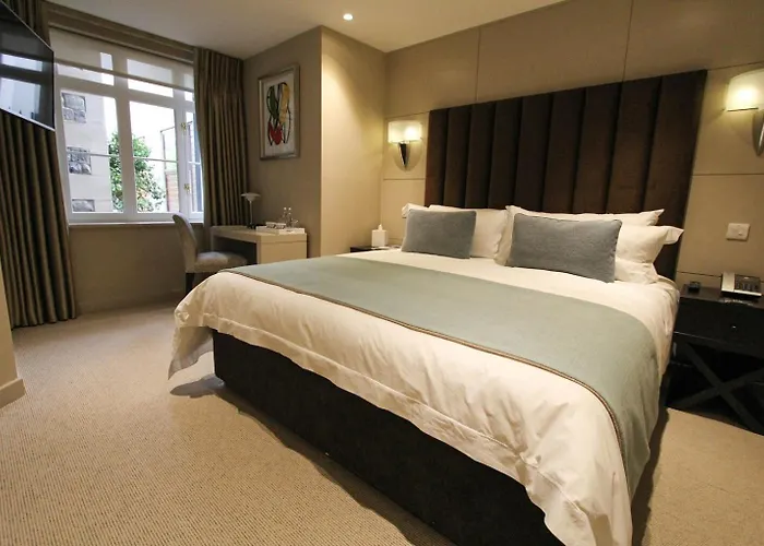 Cae Court Hotel