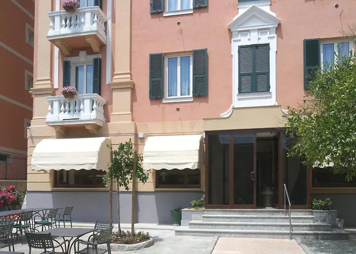 Hotel Flora