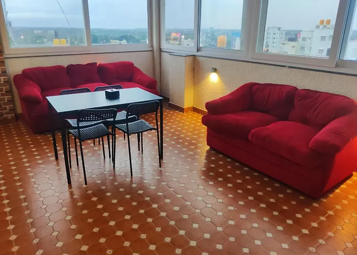 Keerthis Royal Suites Hotel Near Kempegowda International Airport