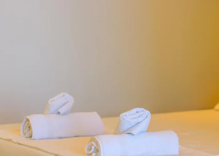 Emily'S Hotel
