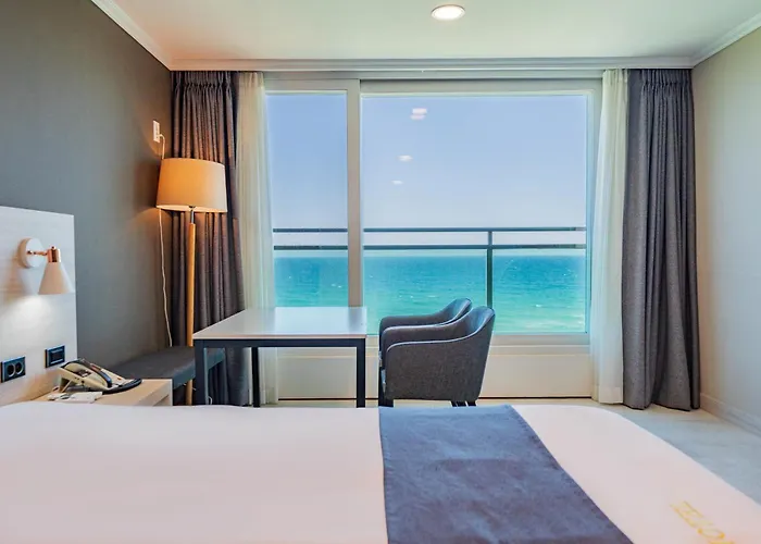 Gyeongpo Soo Hotel