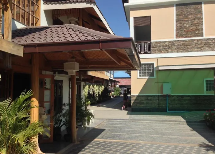 Westay @ The Grand Nyaung Shwe Hotel, Inle Lake