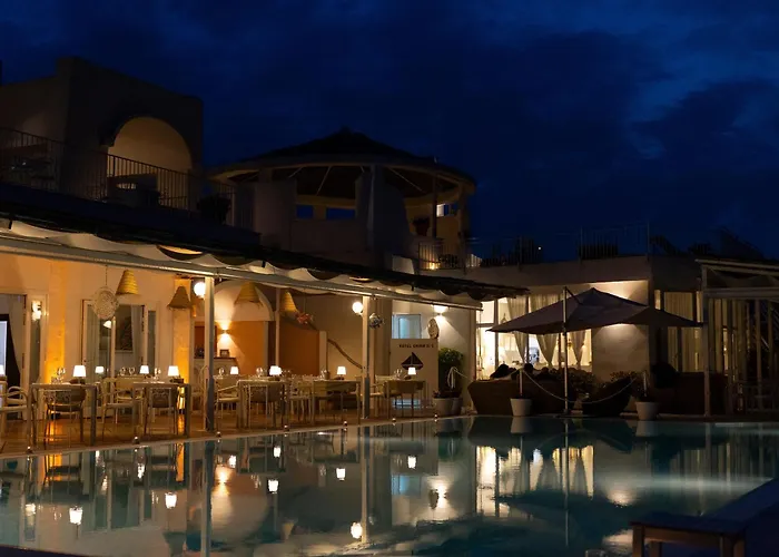 Hotel Chiaia Di Luna