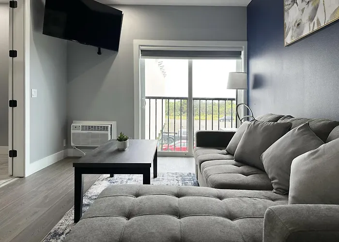 BayVue Hotel, Resort&Suites