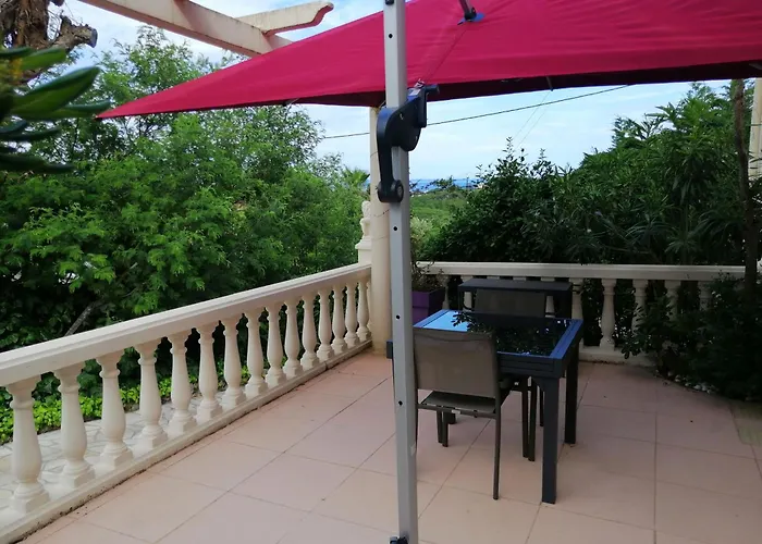 Hotel Au Reveil des Cigales à Saint Aygulf