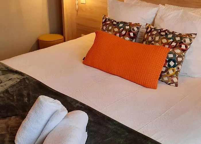 Hotel Mendionde