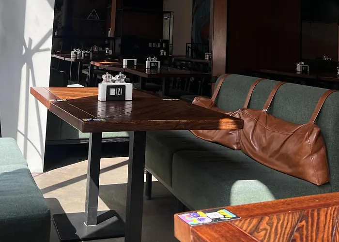 Baza Smart Hotel