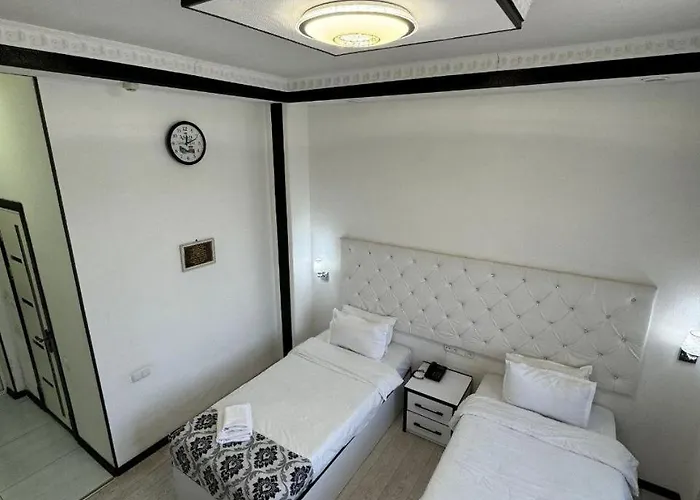 Qasr Hotel