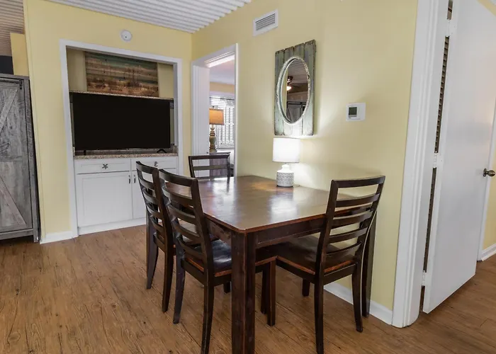 Oceanfront Litchfield Inn