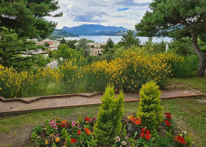 Logis Hotel Eden Lac Savines