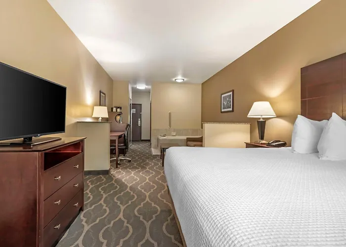 Best Western Plus Burleson Inn & Suites