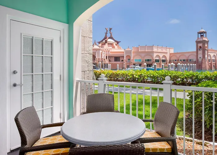 Harborside Resort & Vacation Rentals At Atlantis