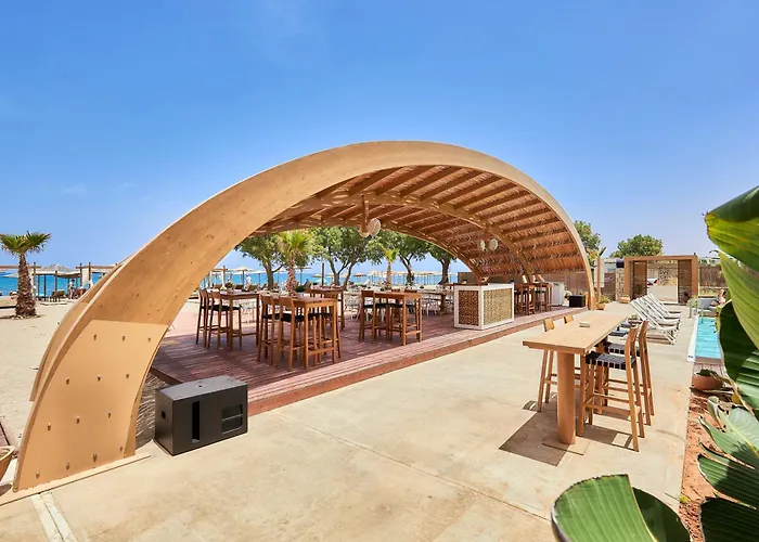 Enorme Teatro Beach - Adults Only