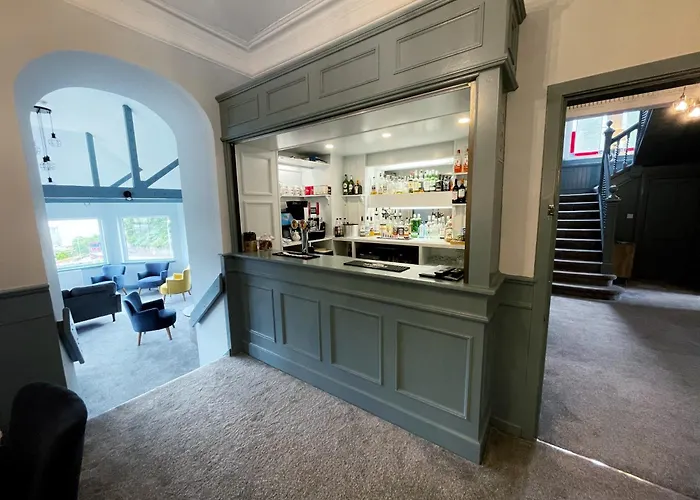King'S Knoll Hotel