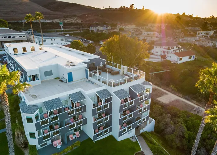 Seacrest Oceanfront Hotel