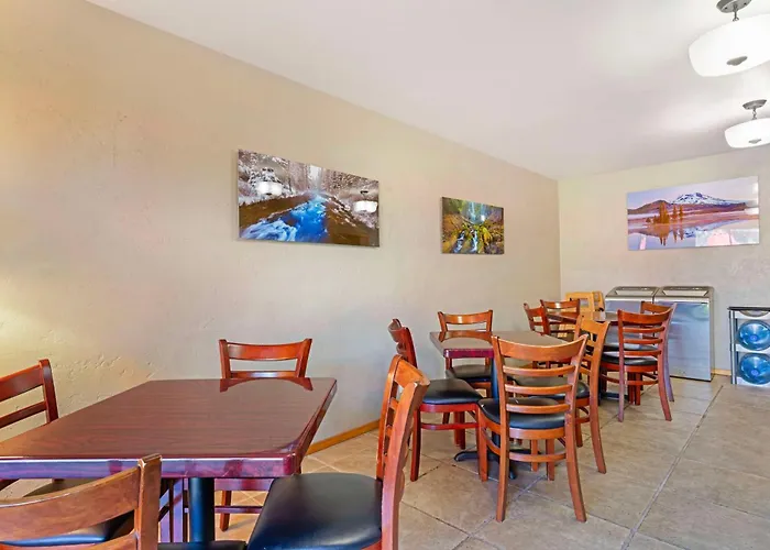 Best Western Ponderosa Lodge