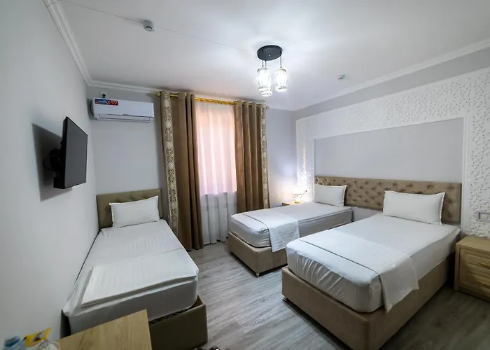Khans Palace Hotel