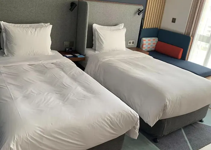 Holiday Inn Express Zhangjiagang East By Ihg