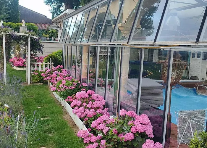 Domaine Le Lanis Chambre d'hôtes avec pscine Saint-Girons 