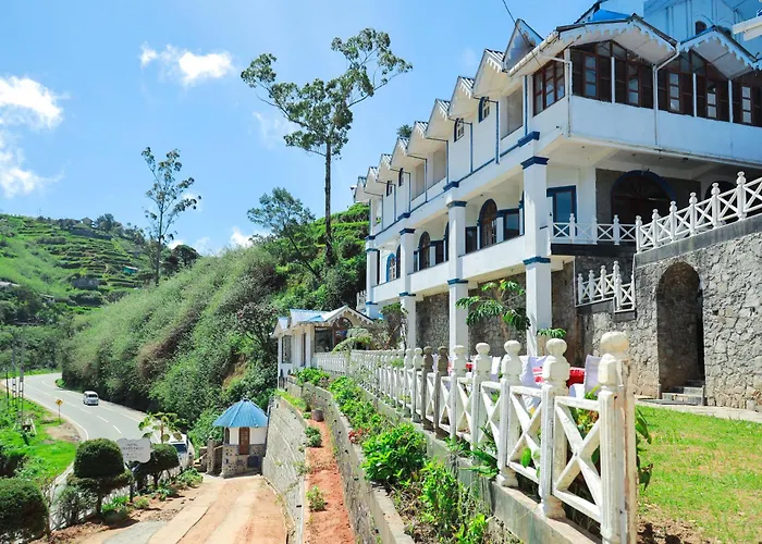 Hotel Silver Falls - Your Cozy & Budget-Friendly Escape In Nuwara Eliya!