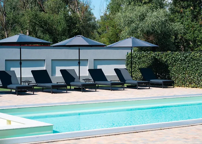 Hunor Hotel Es Etterem