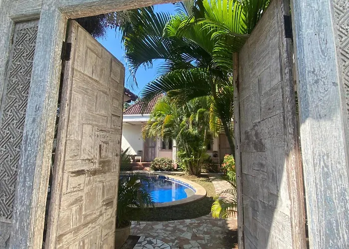 Mango 5 Hotel