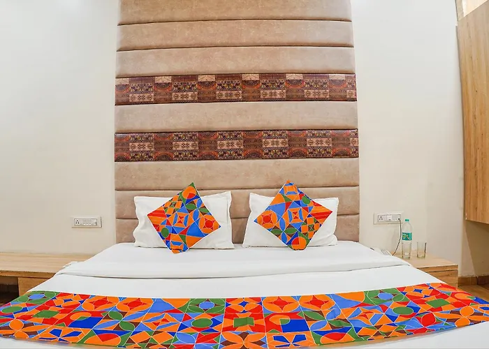 Fabhotel Prime Om Palace