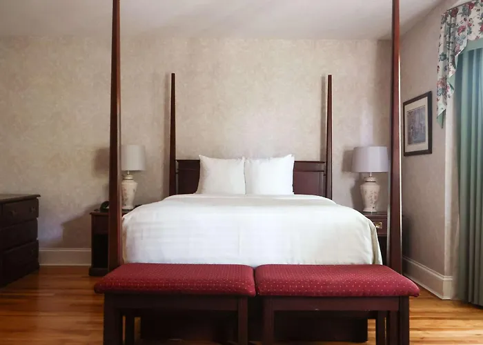 Quality Inn & Suites Charlottetown Downtown