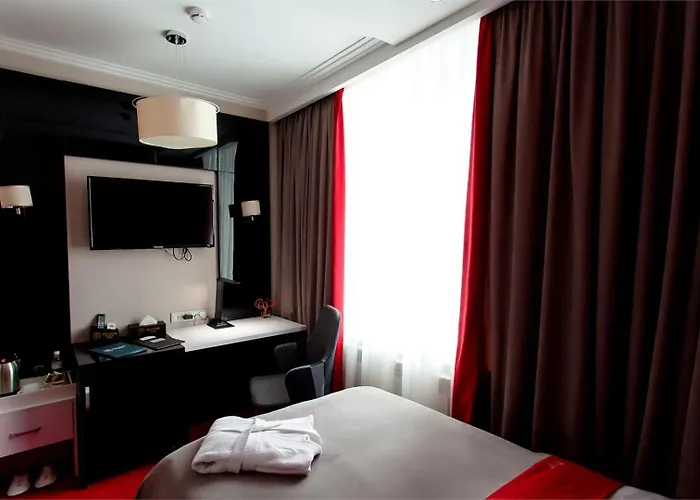 Mildom Premium Hotel