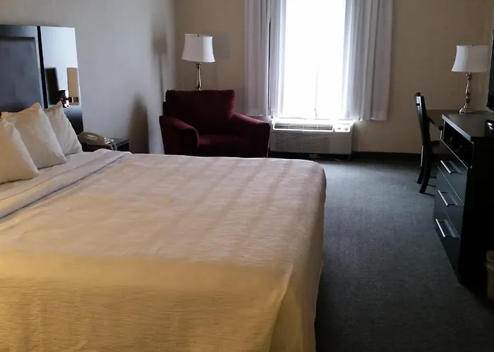 Gold Vault Inn