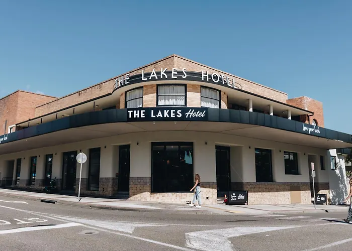 The Lakes Hotel