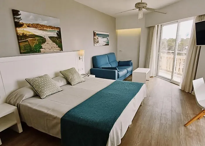 Hotel Pinos Playa