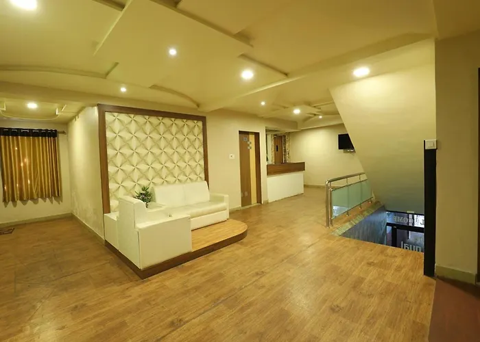 Hotel Loyal Residency