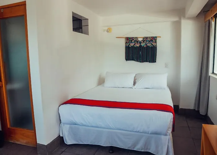 El Dragon Hotel