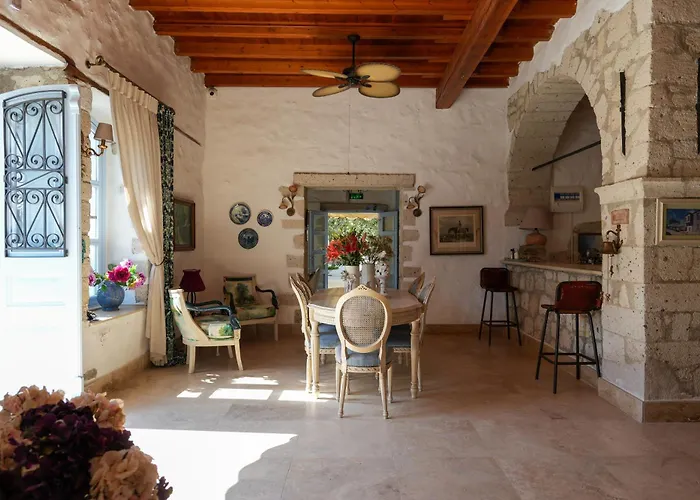 Alaçatı Taş Otel
