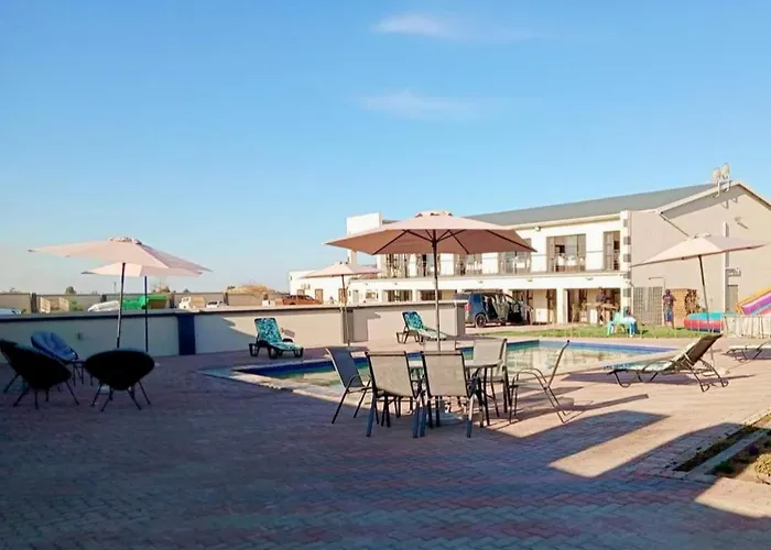 Zovuyo Hotel