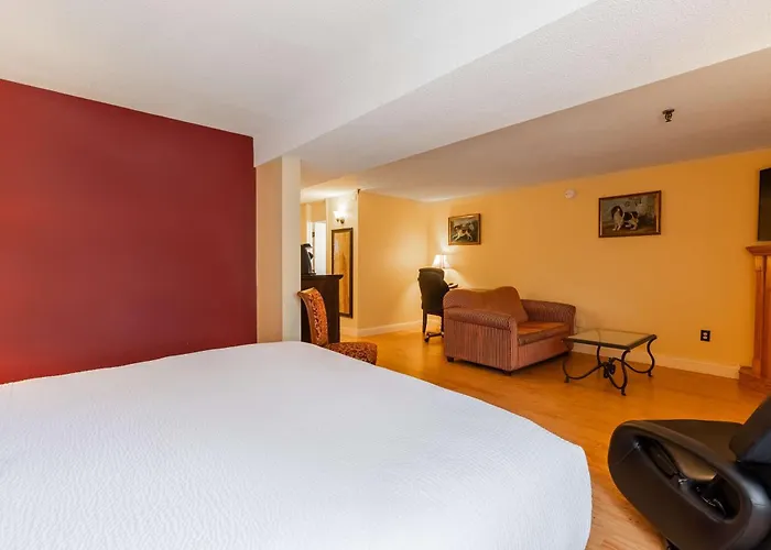 Fireside Inn & Suites Waterville