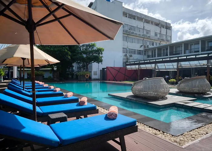 Camelot Beach Hotel