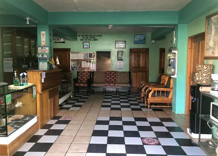 Chaleanor Hotel