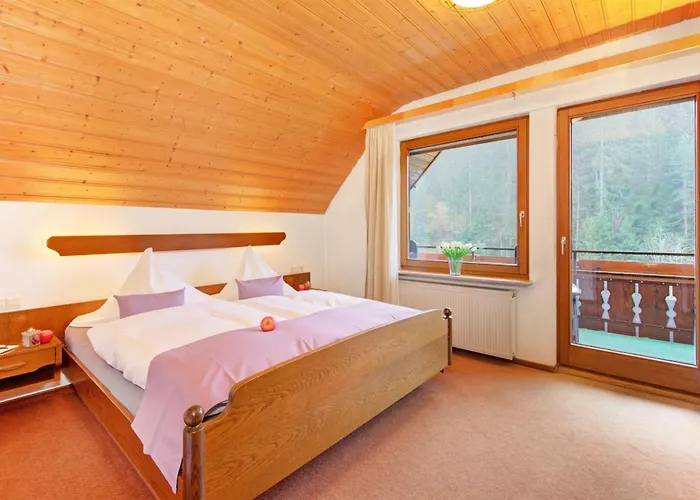 Decker's Bio Hotel zum Lamm Baiersbronn