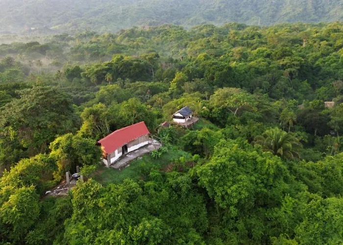 HOSTAL MIRADOR dentro del parque tayrona