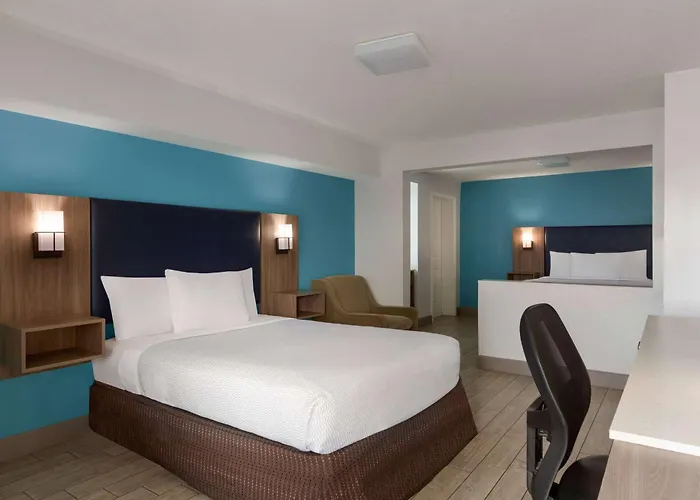 La Quinta By Wyndham Oceanfront Daytona Beach