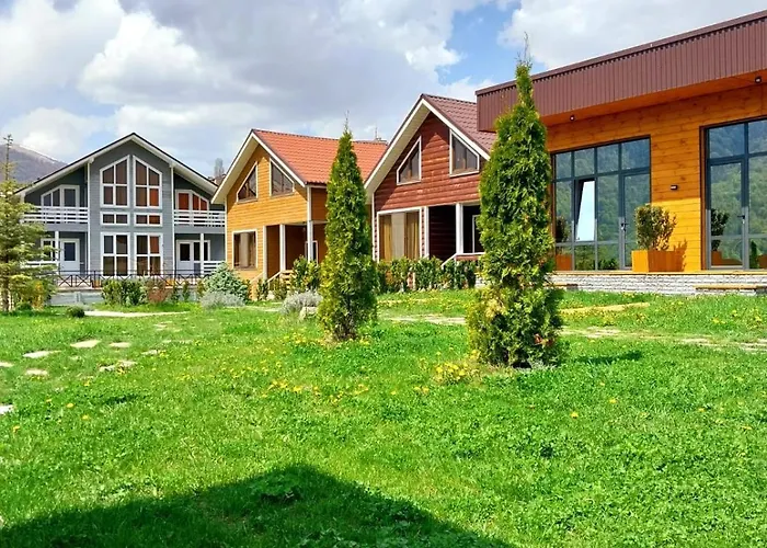 Cottage Chalet And Tours